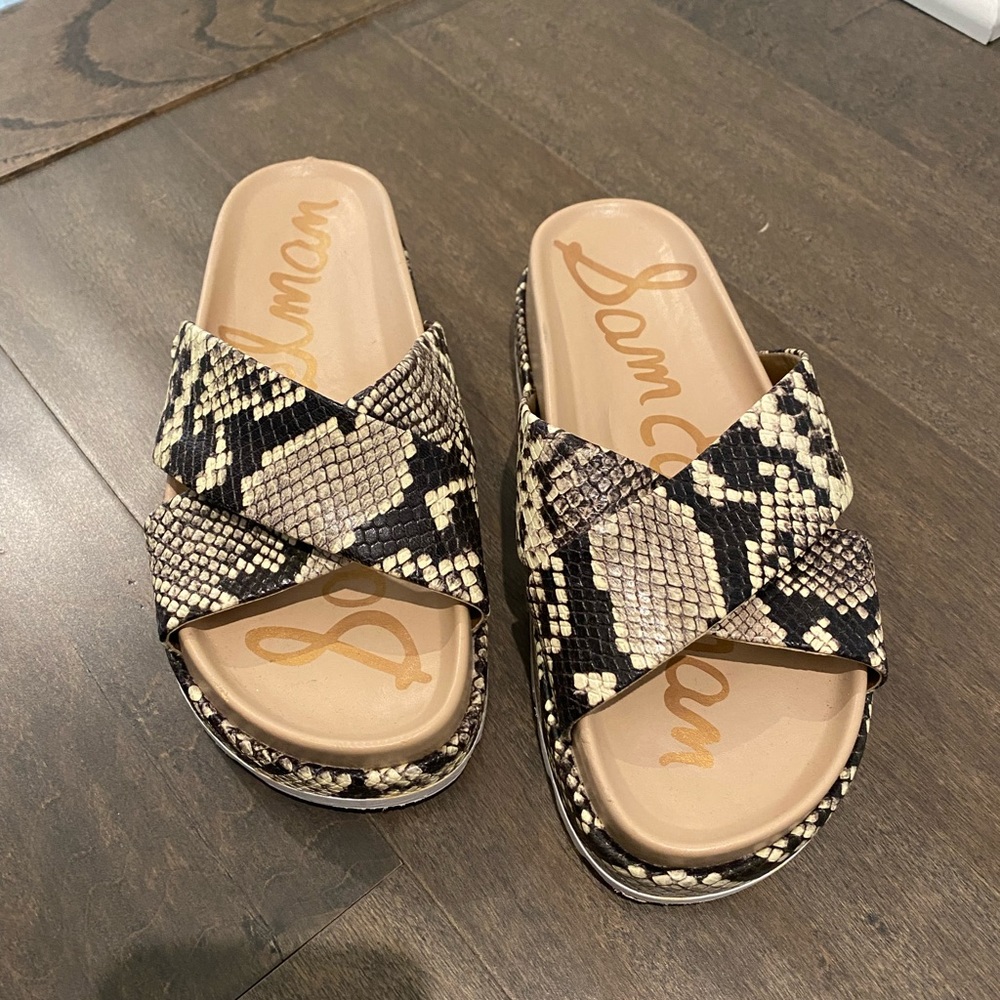 LIKE NEW Sam Edelman platform snakeskin slides - 7